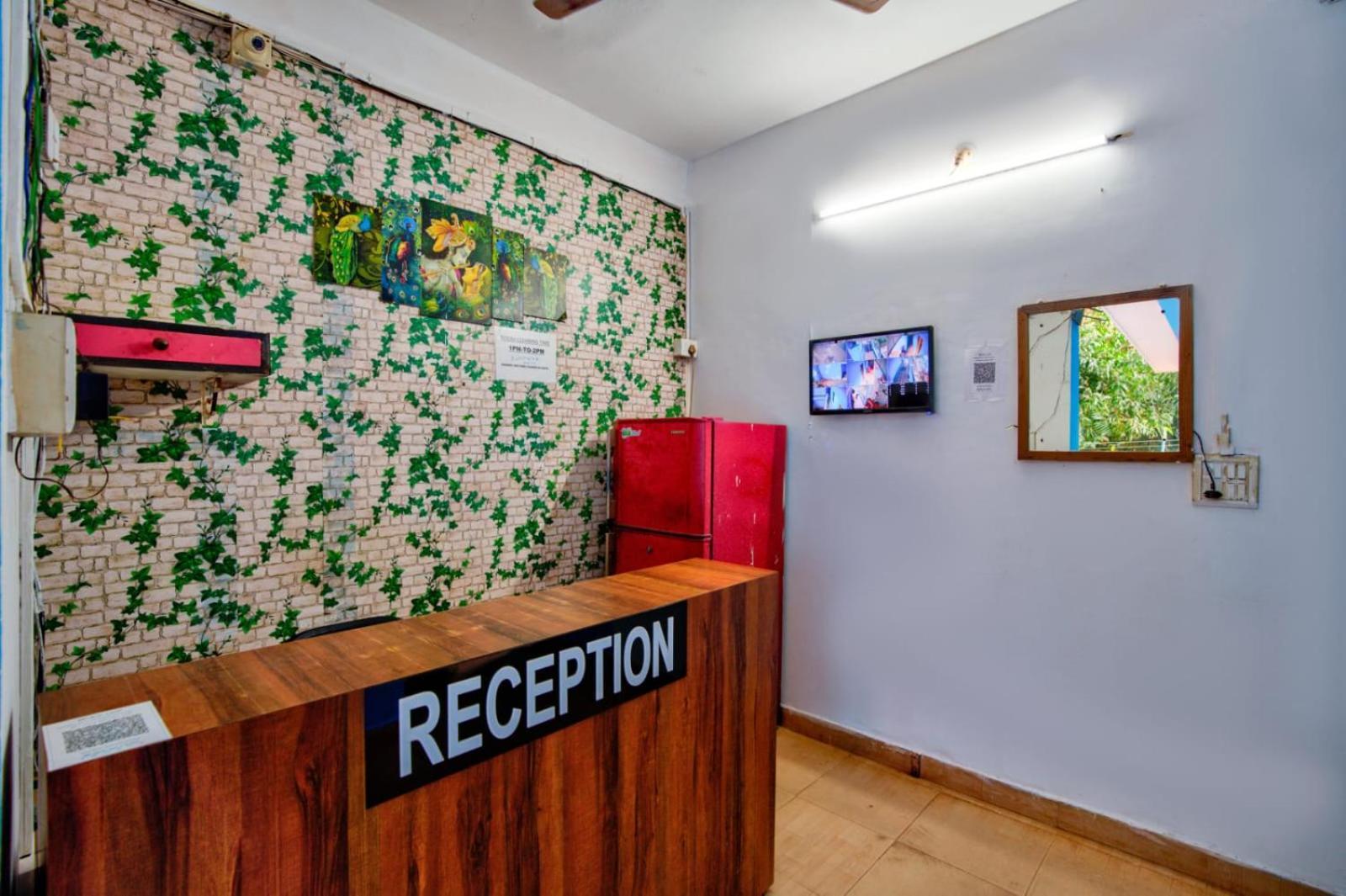 Hotel Savita Calangute Extérieur photo